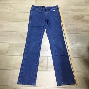 Stylish Blue Straight Leg Women's Jeans